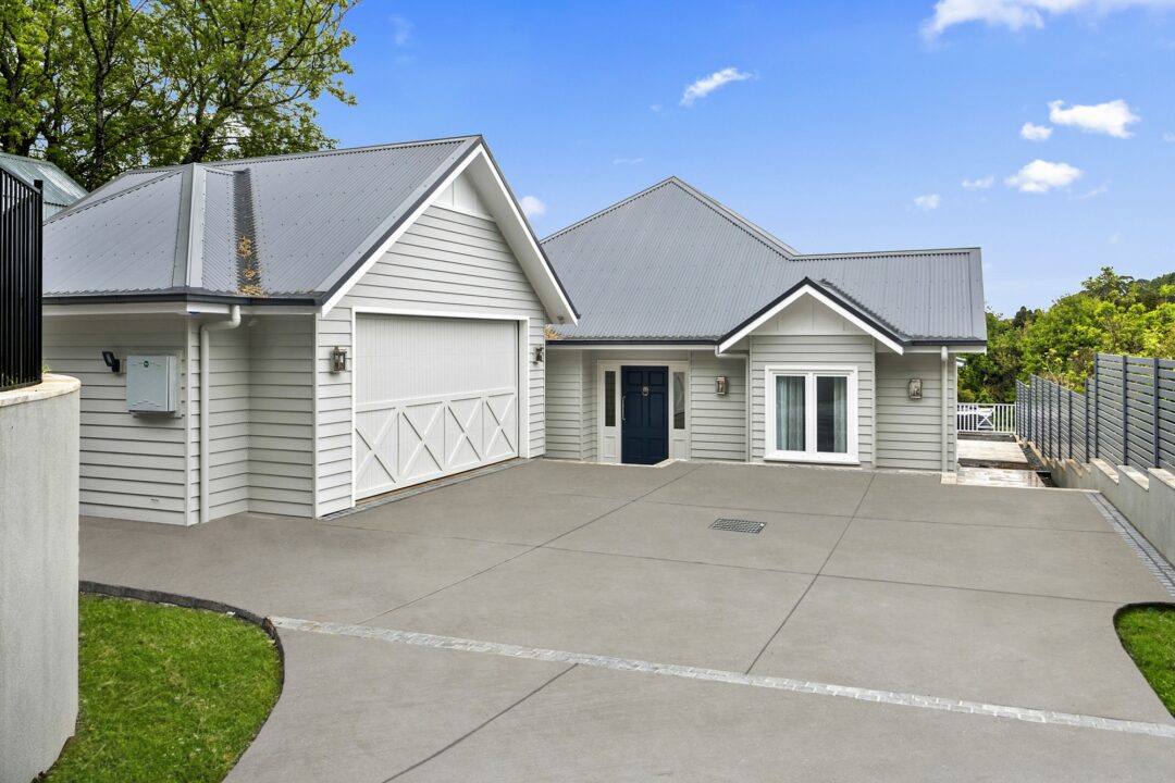 New Hamptons Home in Burrawang